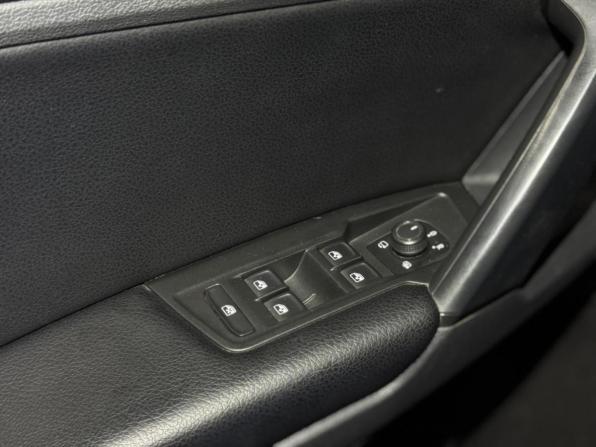 Volkswagen Tiguan II Рестайлинг с пробегом 2021 года, цена 2 970 000 рублей, 97359 км, внедорожник, Автокод Объявления