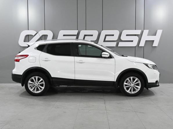 Nissan Qashqai II с пробегом 2016 года, цена 1 699 000 рублей, 158823 км, внедорожник, Автокод Объявления
