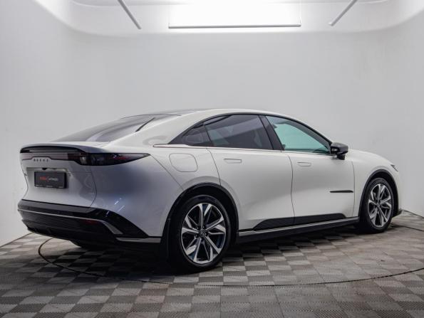 Mazda EZ-6 с пробегом 2025 года, цена 3 945 000 рублей, 23700 км, лифтбек, Автокод Объявления