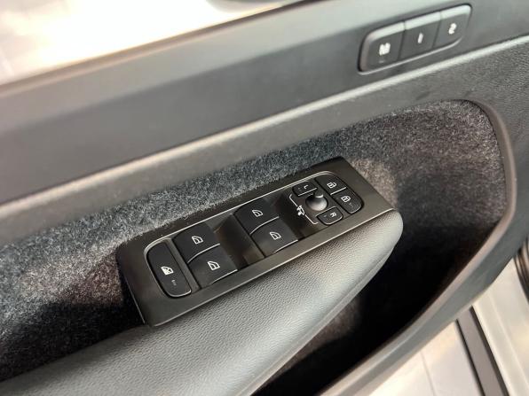 Volvo XC40 I с пробегом 2021 года, цена 3 235 000 рублей, 42431 км, внедорожник, Автокод Объявления