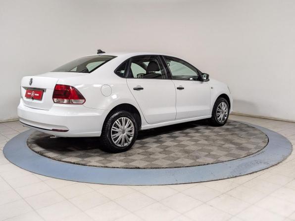 Volkswagen Polo V Рестайлинг с пробегом 2019 года, цена 899 900 рублей, 171000 км, седан, Автокод Объявления