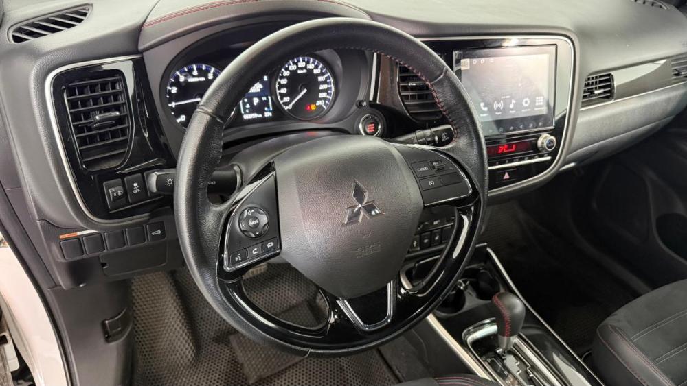 Mitsubishi Outlander III Рестайлинг 3 Санкт-Петербург  - изображение 8