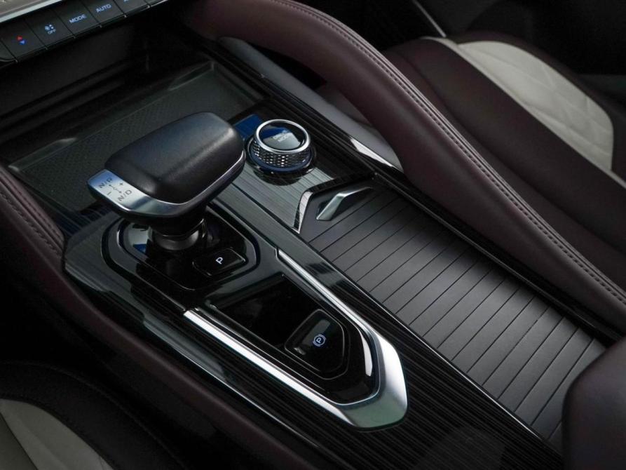 Geely Monjaro I Москва  - изображение 19