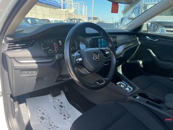 Skoda Octavia IV (A8) с пробегом 2020 года, цена 2 365 000 рублей, 141000 км, лифтбек, Автокод Объявления