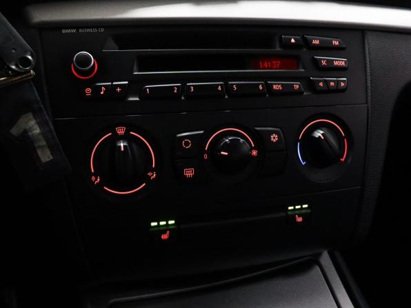 BMW 1 серии I (E81/E82/E87/E88) Рестайлинг с пробегом 2011 года, цена 925 000 рублей, 100000 км, хэтчбек, Автокод Объявления