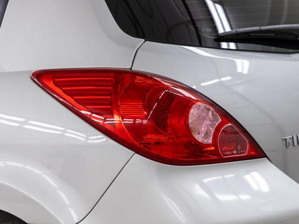 Nissan Tiida I Рестайлинг с пробегом 2011 года, цена 798 000 рублей, 125771 км, хэтчбек, Автокод Объявления