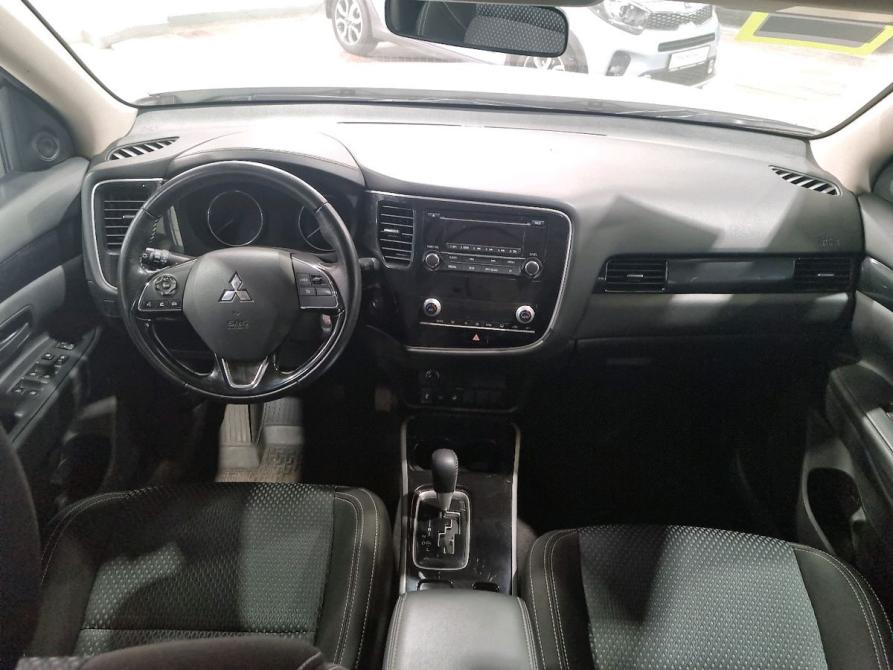 Mitsubishi Outlander III Рестайлинг 3 Санкт-Петербург  - изображение 9
