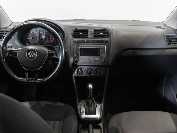 Volkswagen Polo V Рестайлинг с пробегом 2017 года, цена 1 209 100 рублей, 156800 км, седан, Автокод Объявления