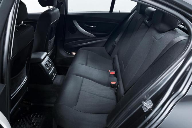 BMW 3 серии VI (F3x) Рестайлинг с пробегом 2018 года, цена 1 380 200 рублей, 162480 км, седан, Автокод Объявления