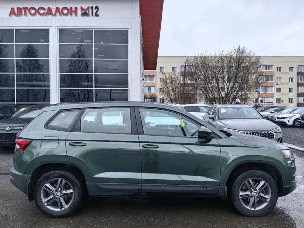 Skoda Karoq I с пробегом 2020 года, цена 2 443 000 рублей, 77500 км, внедорожник, Автокод Объявления