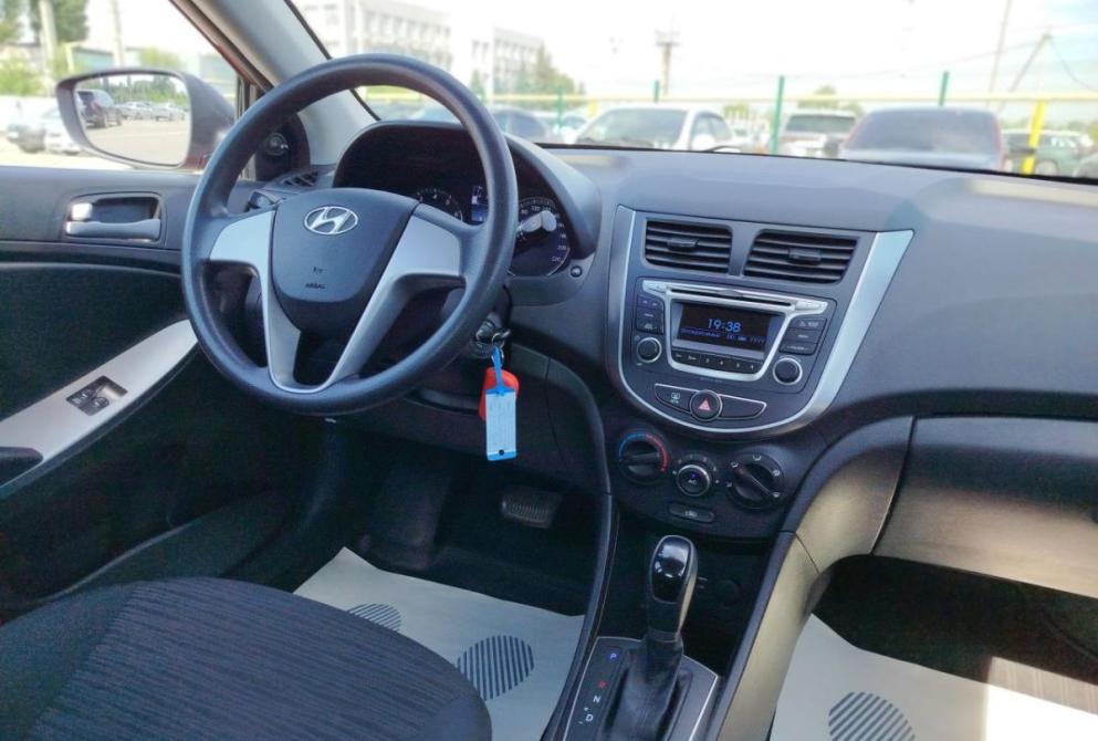 Hyundai Solaris I Рестайлинг Саратов  - изображение 15
