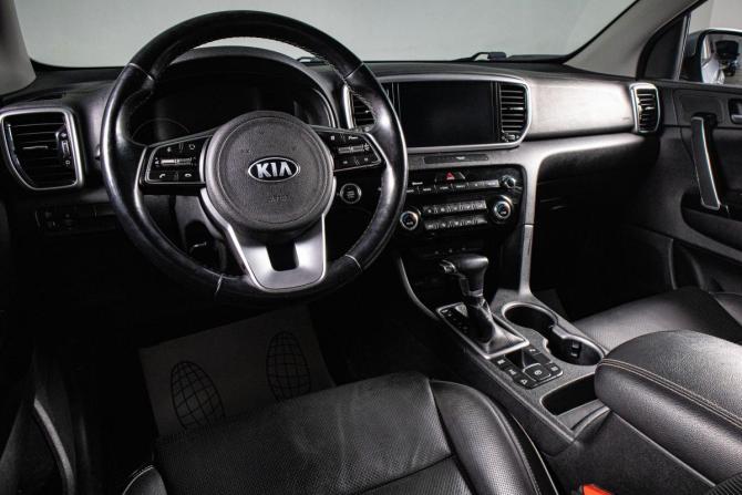 Kia Sportage IV Рестайлинг с пробегом 2021 года, цена 2 589 000 рублей, 205000 км, внедорожник, Автокод Объявления