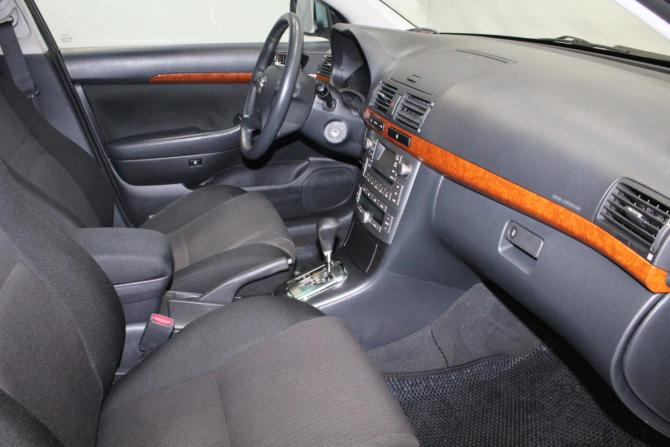 Toyota Avensis II Рестайлинг с пробегом 2006 года, цена 799 000 рублей, 248274 км, седан, Автокод Объявления