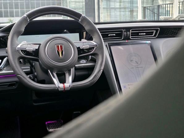 Hongqi H6 с пробегом 2025 года, цена 4 099 000 рублей, 2332 км, лифтбек, Автокод Объявления