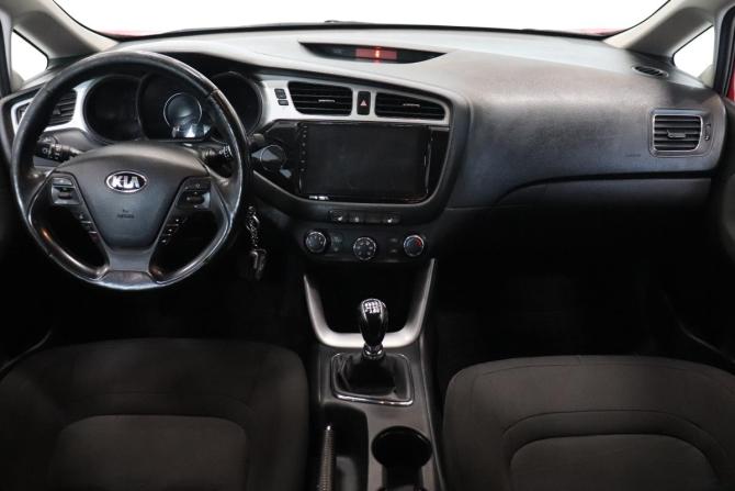 Kia Ceed II с пробегом 2015 года, цена 952 000 рублей, 186597 км, хэтчбек, Автокод Объявления