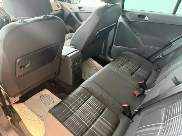Volkswagen Tiguan I Рестайлинг с пробегом 2015 года, цена 1 499 000 рублей, 209000 км, внедорожник, Автокод Объявления