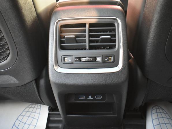 Geely Atlas Pro с пробегом 2022 года, цена 2 099 000 рублей, 32635 км, внедорожник, Автокод Объявления