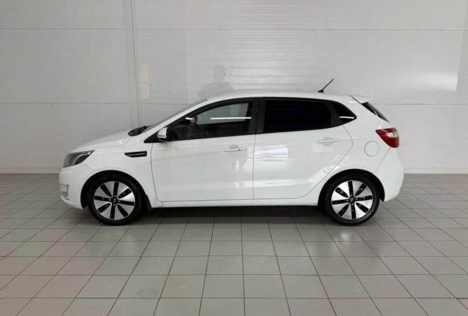 Kia Rio III с пробегом 2013 года, цена 774 288 рублей, 132853 км, хэтчбек, Автокод Объявления