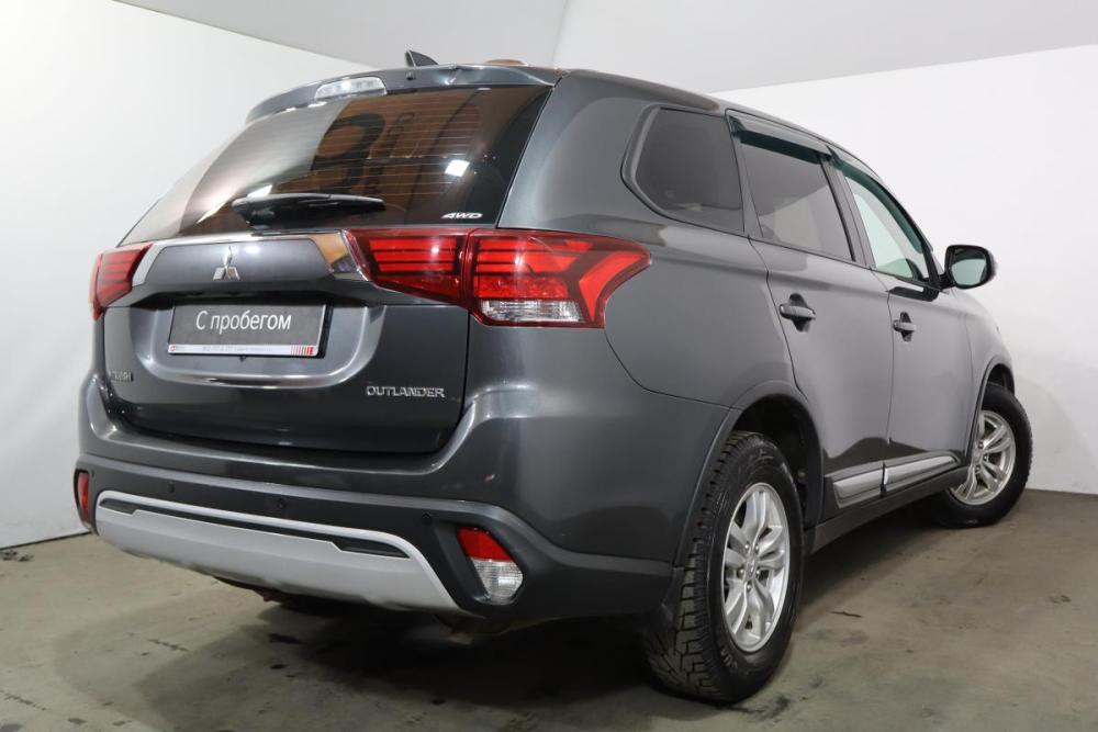 Mitsubishi Outlander III Рестайлинг 3 Санкт-Петербург  - изображение 4