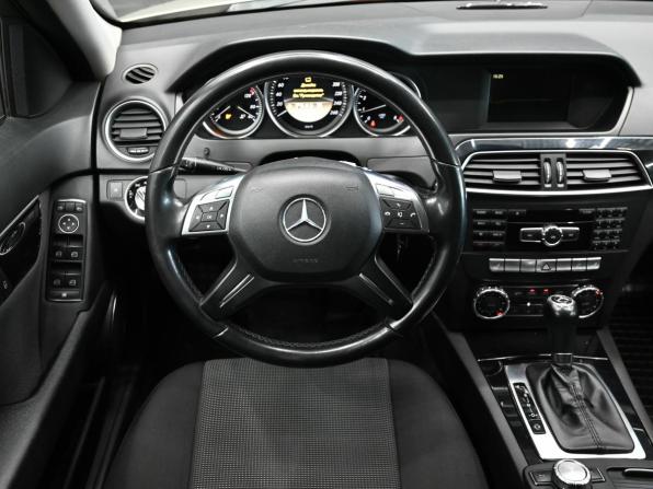Mercedes-Benz C-Класс III (W204) Рестайлинг с пробегом 2011 года, цена 1 350 000 рублей, 208477 км, седан, Автокод Объявления