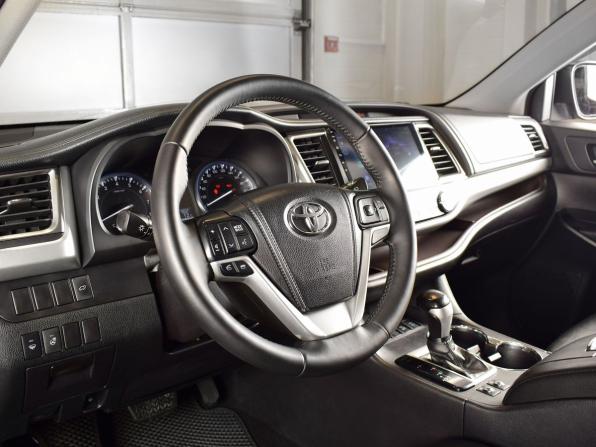 Toyota Highlander III (XU50) с пробегом 2013 года, цена 2 530 995 рублей, 234927 км, внедорожник, Автокод Объявления