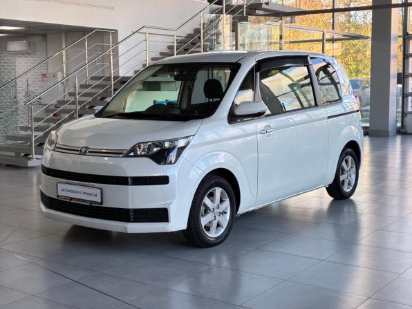 Toyota Spade с пробегом 2016 года, цена 899 000 рублей, 120371 км, минивэн, Автокод Объявления