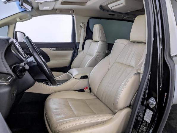 Toyota Alphard III Рестайлинг с пробегом 2018 года, цена 4 700 000 рублей, 137502 км, минивэн, Автокод Объявления