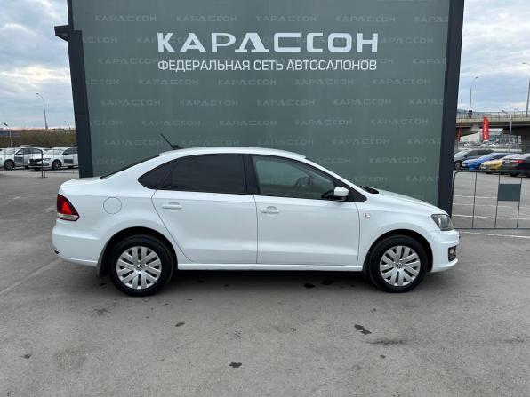 Volkswagen Polo V Рестайлинг с пробегом 2018 года, цена 960 000 рублей, 115579 км, седан, Автокод Объявления