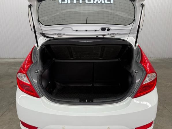 Hyundai Solaris I с пробегом 2013 года, цена 1 077 000 рублей, 66056 км, хэтчбек, Автокод Объявления