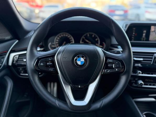 BMW 5 серии VII (G30/G31/G38) с пробегом 2018 года, цена 2 490 000 рублей, 174365 км, седан, Автокод Объявления