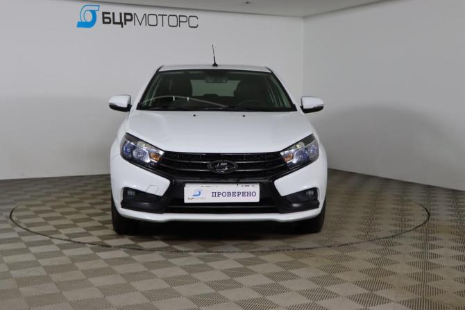 Lada (ВАЗ) Vesta I с пробегом 2018 года, цена 899 990 рублей, 61001 км, седан, Автокод Объявления