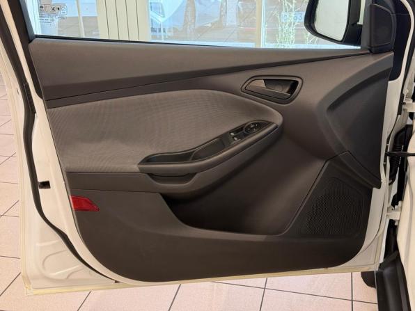 Ford Focus III с пробегом 2012 года, цена 800 000 рублей, 136428 км, седан, Автокод Объявления