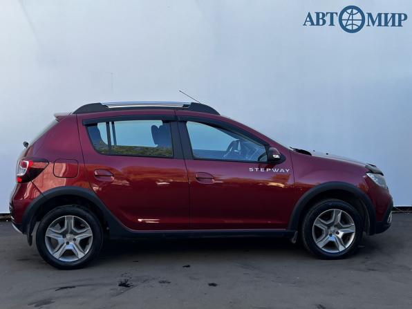 Renault Sandero II Рестайлинг с пробегом 2019 года, цена 1 201 000 рублей, 101030 км, хэтчбек, Автокод Объявления
