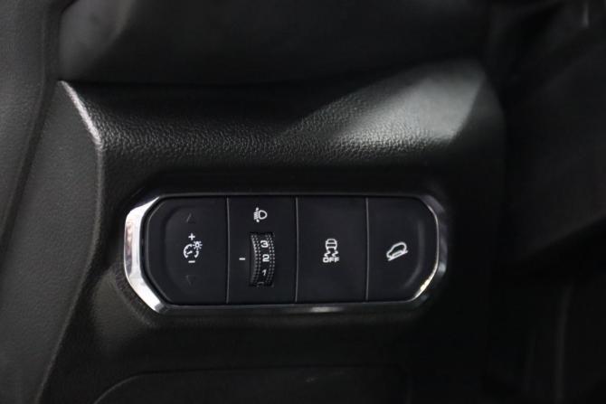 Haval Jolion I с пробегом 2023 года, цена 1 895 950 рублей, 39634 км, внедорожник, Автокод Объявления