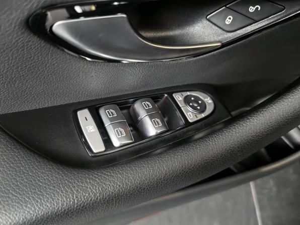 Mercedes-Benz E-Класс V (W213 S213 C238) с пробегом 2019 года, цена 3 999 000 рублей, 37096 км, седан, Автокод Объявления