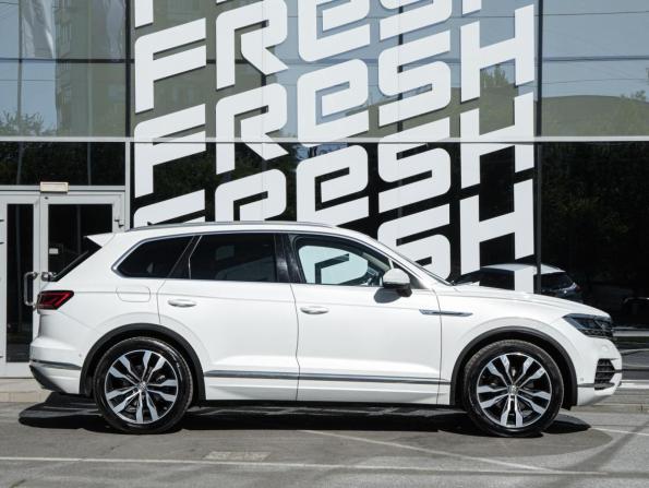 Volkswagen Touareg III с пробегом 2020 года, цена 4 279 000 рублей, 151679 км, внедорожник, Автокод Объявления