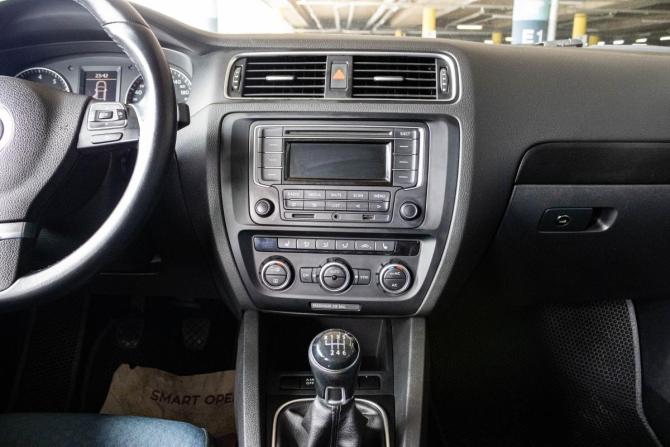 Volkswagen Jetta VI с пробегом 2013 года, цена 1 000 000 рублей, 239287 км, седан, Автокод Объявления