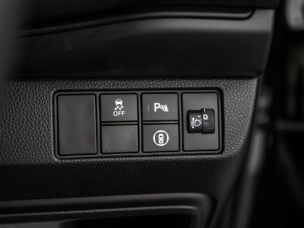 Honda Vezel II с пробегом 2021 года, цена 2 299 500 рублей, 22830 км, внедорожник, Автокод Объявления