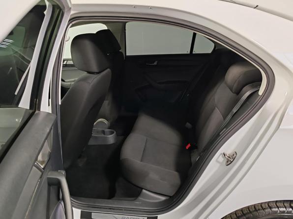 Skoda Rapid I Рестайлинг с пробегом 2019 года, цена 1 029 000 рублей, 171257 км, лифтбек, Автокод Объявления