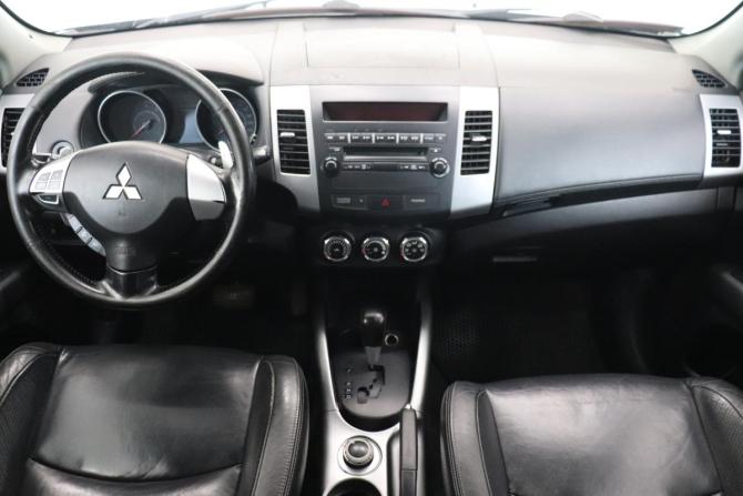 Mitsubishi Outlander II Рестайлинг с пробегом 2011 года, цена 861 000 рублей, 284899 км, внедорожник, Автокод Объявления