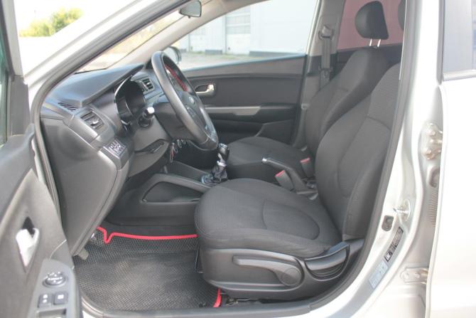 Kia Rio III Рестайлинг с пробегом 2016 года, цена 950 000 рублей, 178209 км, седан, Автокод Объявления