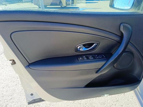 Renault Fluence I с пробегом 2013 года, цена 654 995 рублей, 231563 км, седан, Автокод Объявления
