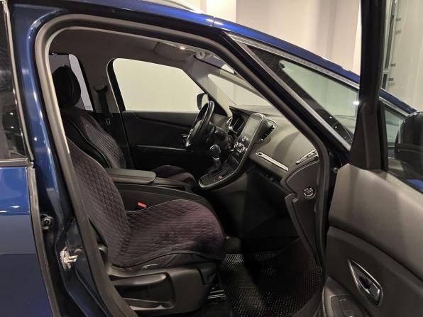 Renault Scenic IV с пробегом 2018 года, цена 1 550 000 рублей, 154830 км, компактвэн, Автокод Объявления