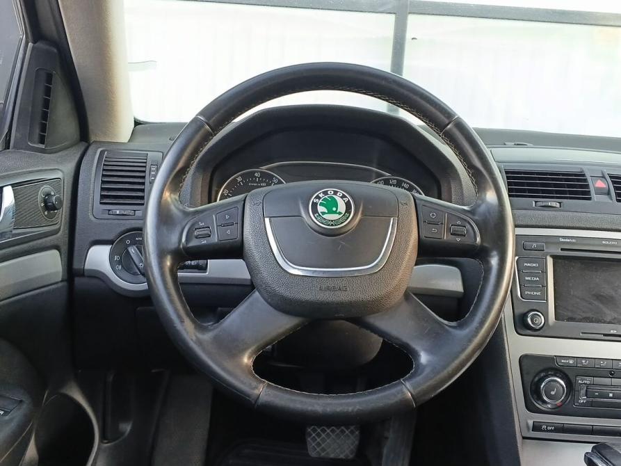 Skoda Octavia II (A5) Рестайлинг Москва  - изображение 12