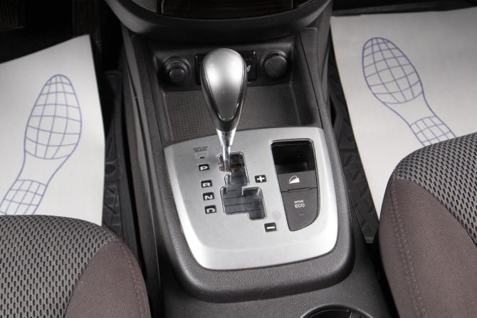 Hyundai Santa Fe II Рестайлинг с пробегом 2011 года, цена 1 379 000 рублей, 260000 км, внедорожник, Автокод Объявления