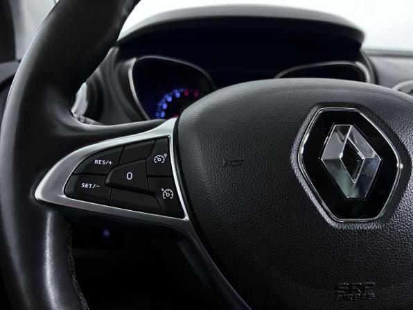 Renault Kaptur I Рестайлинг с пробегом 2020 года, цена 1 575 000 рублей, 84252 км, внедорожник, Автокод Объявления
