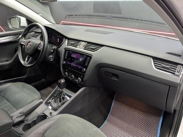 Skoda Octavia III (A7) Рестайлинг с пробегом 2020 года, цена 2 299 000 рублей, 101504 км, лифтбек, Автокод Объявления