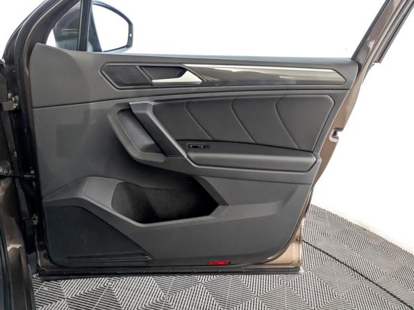 Volkswagen Tiguan II с пробегом 2019 года, цена 3 390 000 рублей, 36915 км, внедорожник, Автокод Объявления