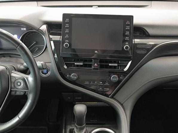 Toyota Camry VIII (XV70) Рестайлинг с пробегом 2021 года, цена 3 150 000 рублей, 64124 км, седан, Автокод Объявления