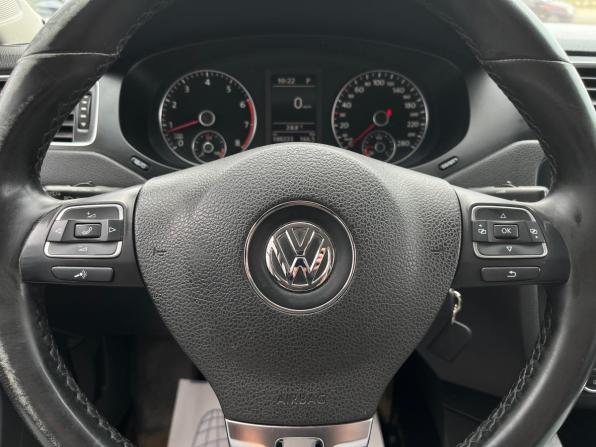 Volkswagen Jetta VI с пробегом 2013 года, цена 1 030 000 рублей, 180223 км, седан, Автокод Объявления